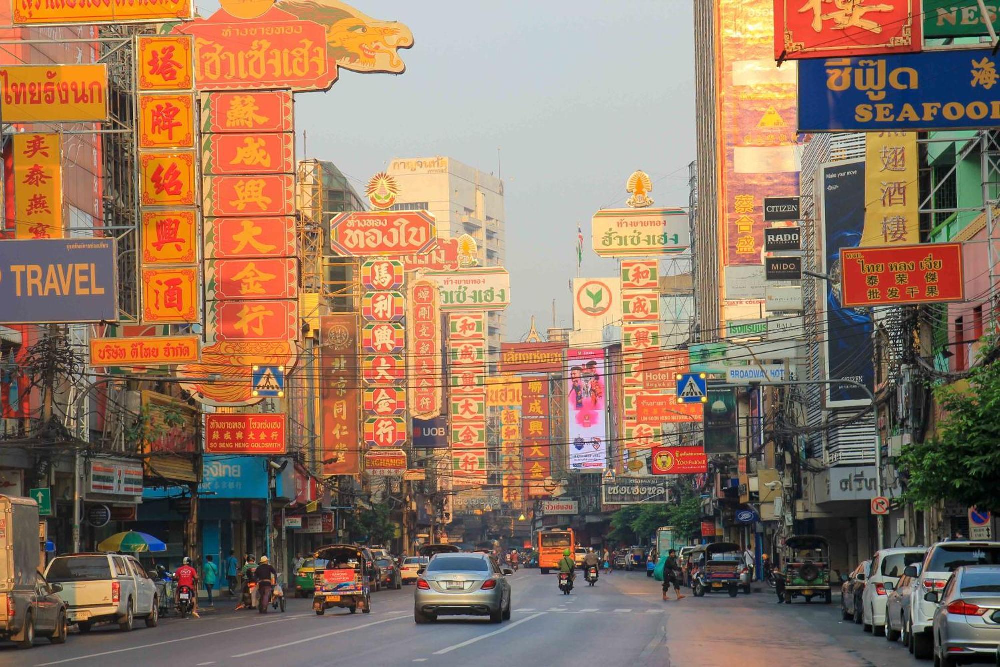 The Character Yaowarat - Chinatown Apartment Bangkok Exterior photo